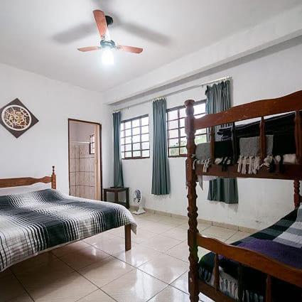 Pousada Hospedaria Santa Clara Santa Rita de Jacutinga Buitenkant foto