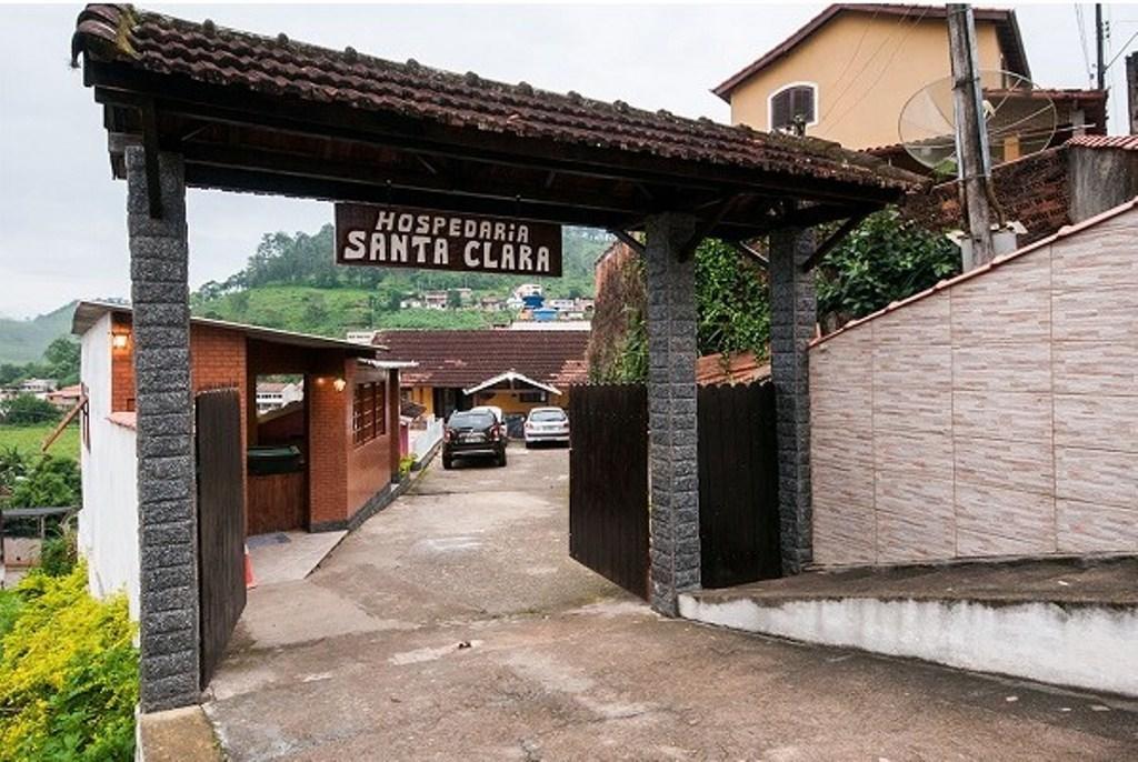Pousada Hospedaria Santa Clara Santa Rita de Jacutinga Buitenkant foto